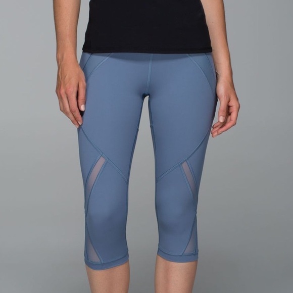 Lululemon Cool To Street Crop
Blue Denim / Banana Leaf Blush Quartz - Picture 2 of 12